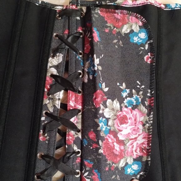 Alivila Y (L) Boned Floral Overbust Corset Set - Picture 7 of 11